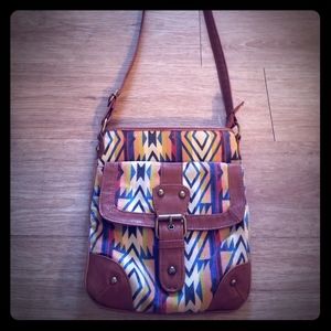 Womens tribal design purse